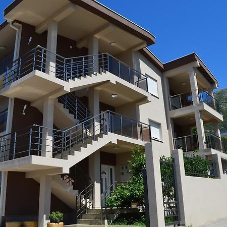 Apartments Md Lux 2 Sutomore Ngoại thất bức ảnh